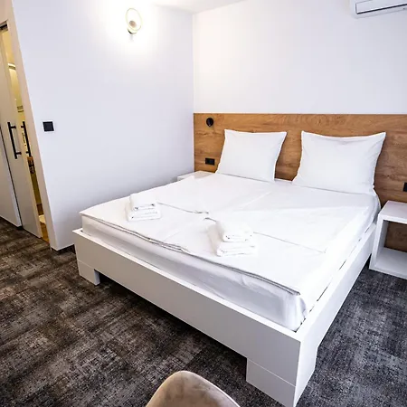 City Hotel Krsko Кршко