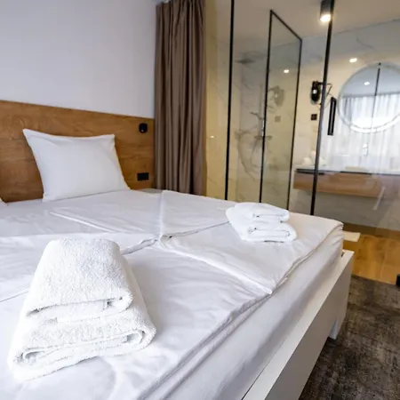 City Hotel Krsko Кршко